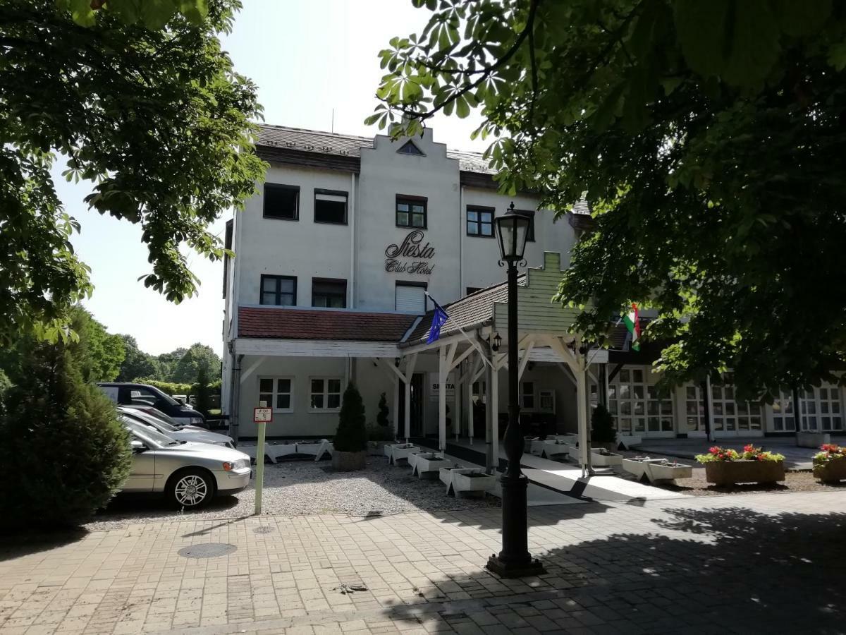 Siesta Club Apartman هاركاني المظهر الخارجي الصورة